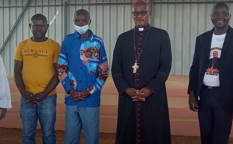  VISITA PASTORAL DE DOM MAURÍCIO CAMUTO CSSP BISPO DE CAXITO A PARÓQUIA DE SANTO ANTÓNIO-2022 