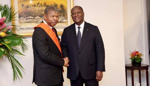  CHEFE DE ESTADO FELICITA POVO E GOVERNO DA COTE D’IVOIRE