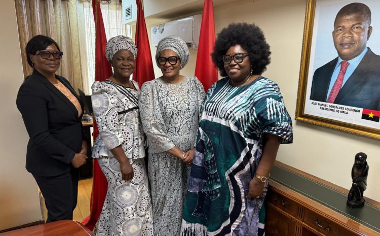  SECRETÁRIA-GERAL DA OMA ABORDA COM A REPRESENTANTE DO FIED EM ANGOLA TEMAS LIGADOS AO EMPODERAMENTO FEMININO