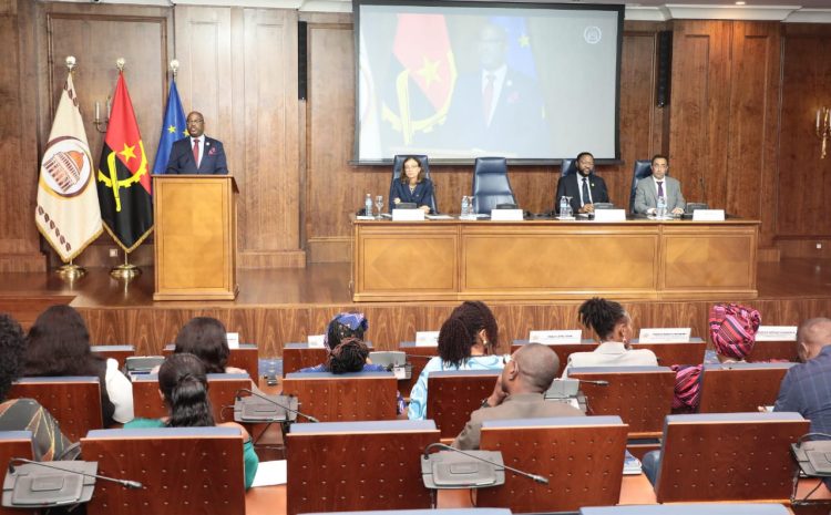  PARLAMENTO ACOLHE CONFERÊNCIA SOBRE REDES MUNICIPAIS E POLÍTICAS TERRITORIAIS